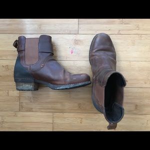 Merrell Shiloh Pull-On Ankle Boots